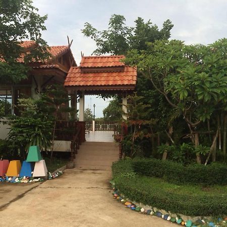 Plaifah Resort Ubon Song Khon Экстерьер фото