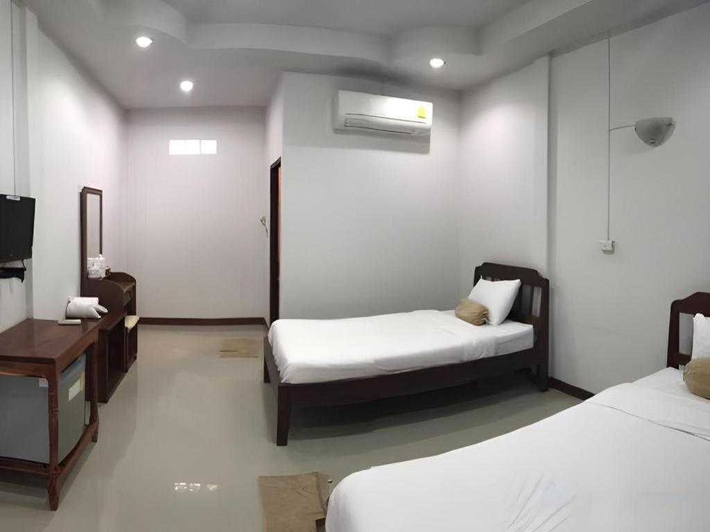 Plaifah Resort Ubon Song Khon Экстерьер фото