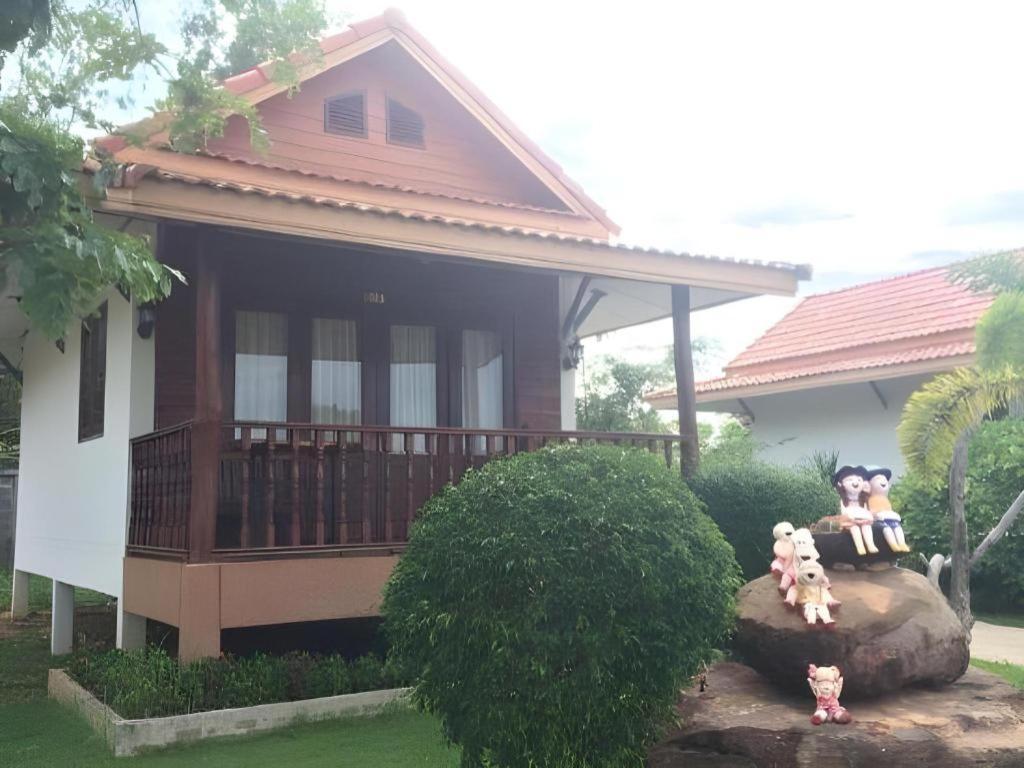 Plaifah Resort Ubon Song Khon Экстерьер фото
