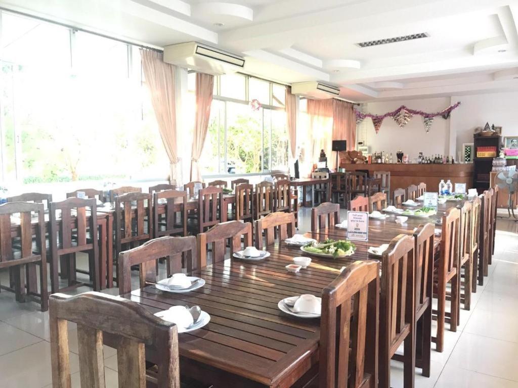 Plaifah Resort Ubon Song Khon Экстерьер фото