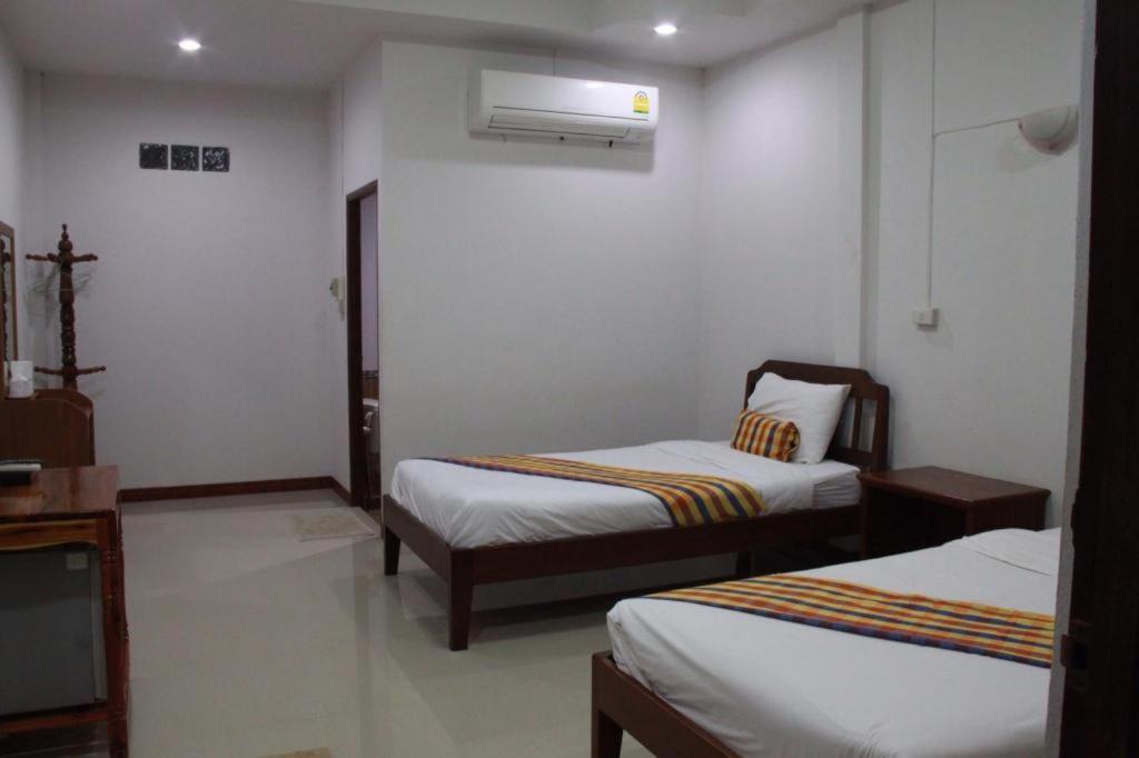 Plaifah Resort Ubon Song Khon Экстерьер фото