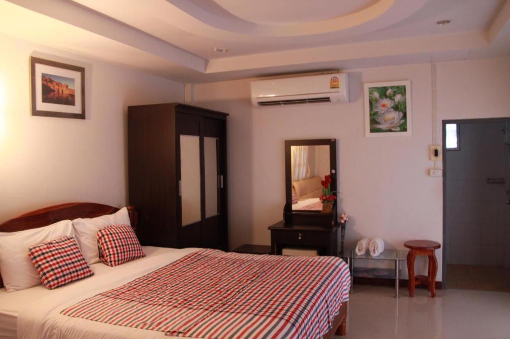 Plaifah Resort Ubon Song Khon Экстерьер фото