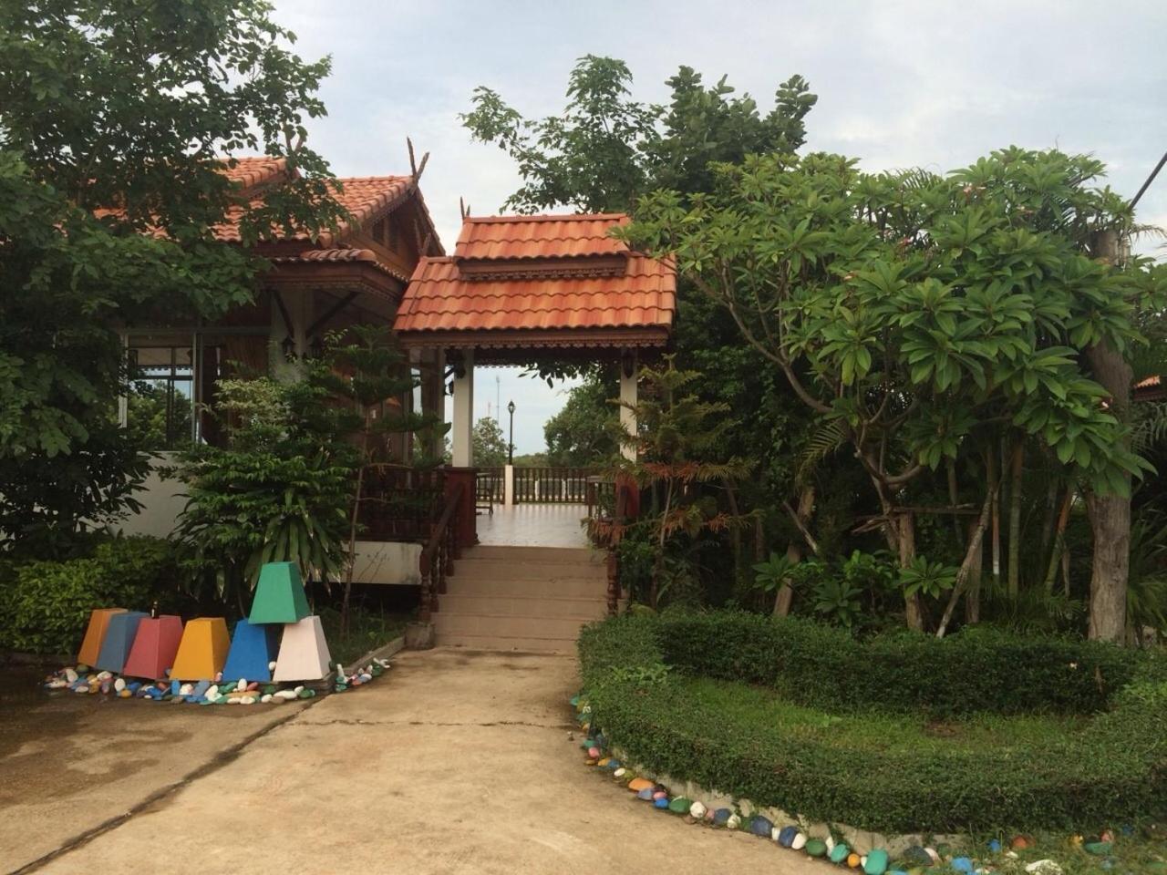 Plaifah Resort Ubon Song Khon Экстерьер фото